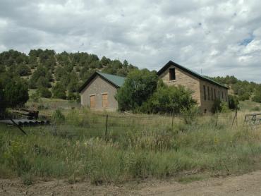 A photo of the Starkville Central School.