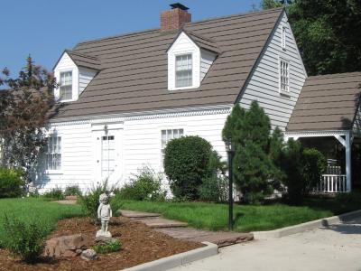A photo of the Cape Cod style Kelley House in Loveland