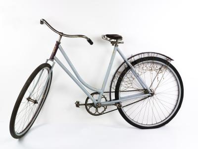 1898-1902 Americo Mauro, Denver, Colorado Women’s safety bicycle