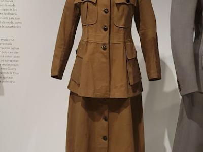 A motoring duster coat on a mannequin.