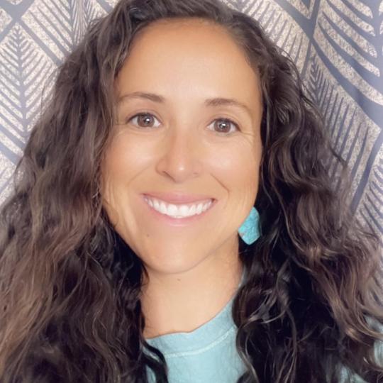 Photo of artist and author Katie Dokson