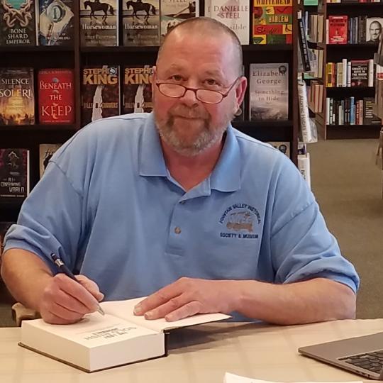Larry Obermesik at Pueblo Barnes and Noble book signing